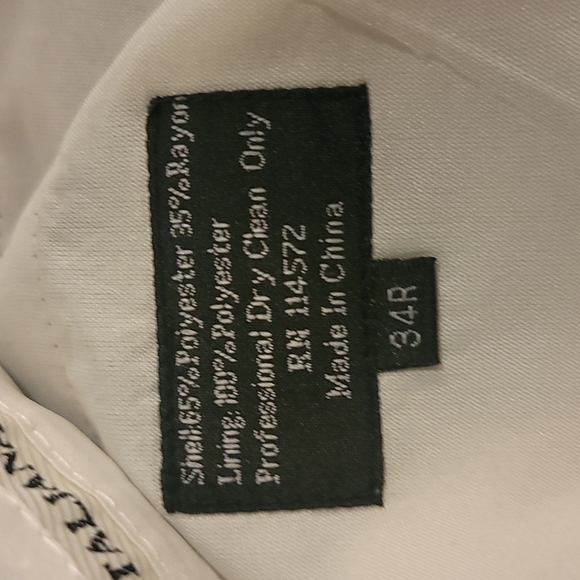 Men 3, Piece very nice burgundy Suit. FATHER'S DAY OR PROM!! - Picture 15 of 15